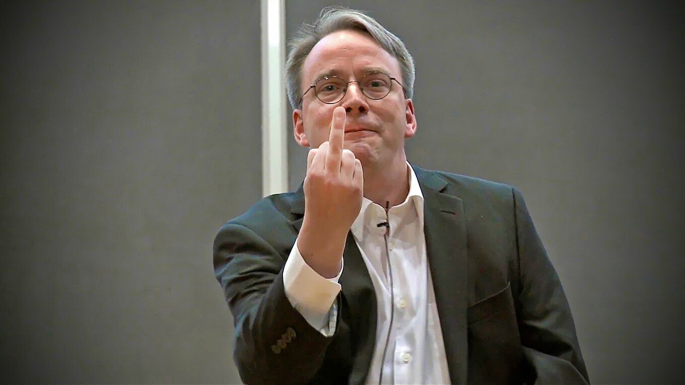 Linus rejeita patch da AWS para o Kernel Linux e chama de proposta 'estúpida'